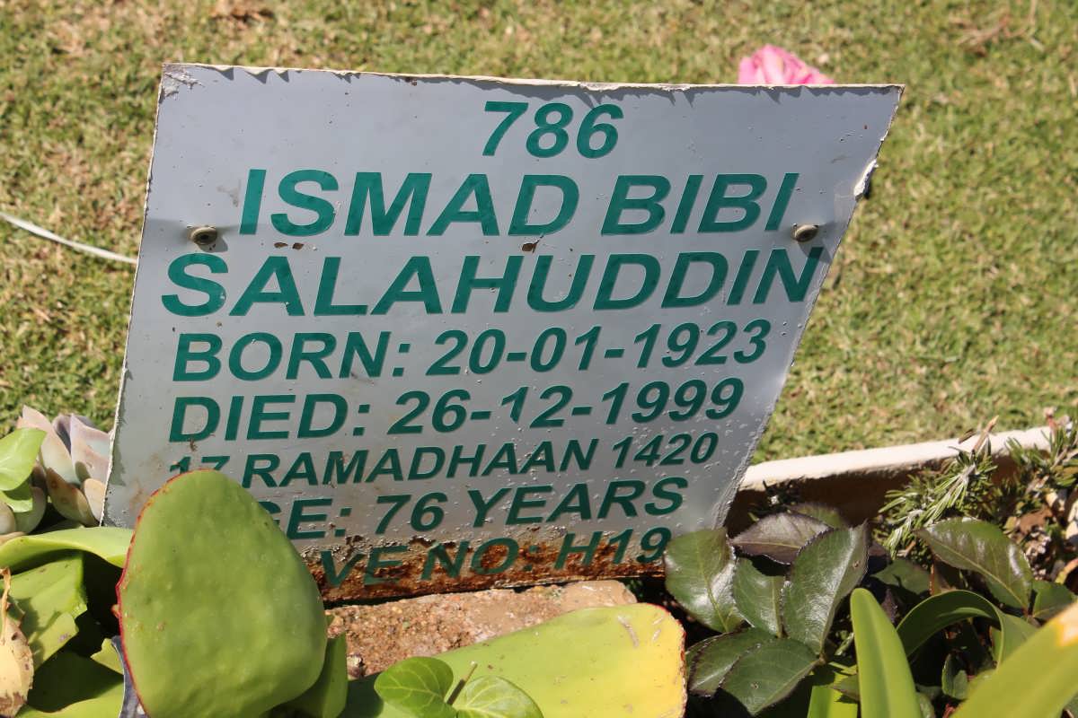 SALAHUDDIN Ismad Bibi 1923-1999