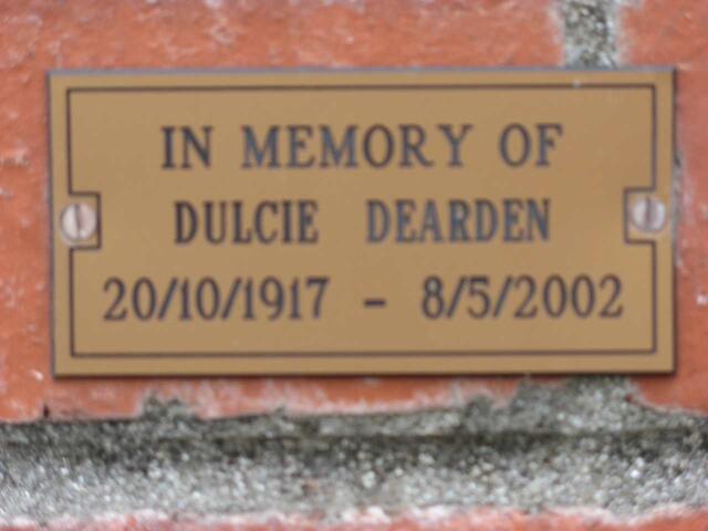 DEARDEN Dulcie 1917-2002