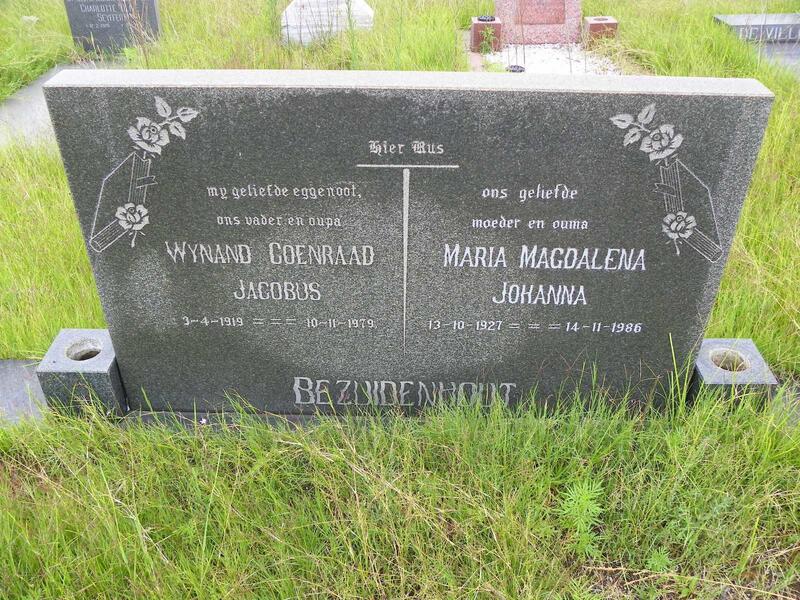 BEZUIDENHOUT Wynand Coenraad Jacobus 1919-1979 & Maria Magdalena Johanna 1927-1986