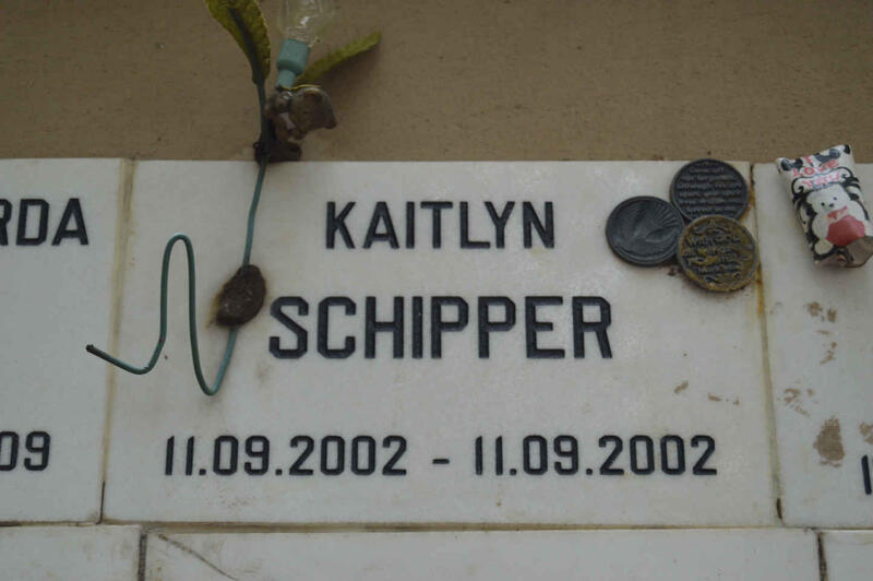 SCHIPPER Kaitlyn 2002-2002