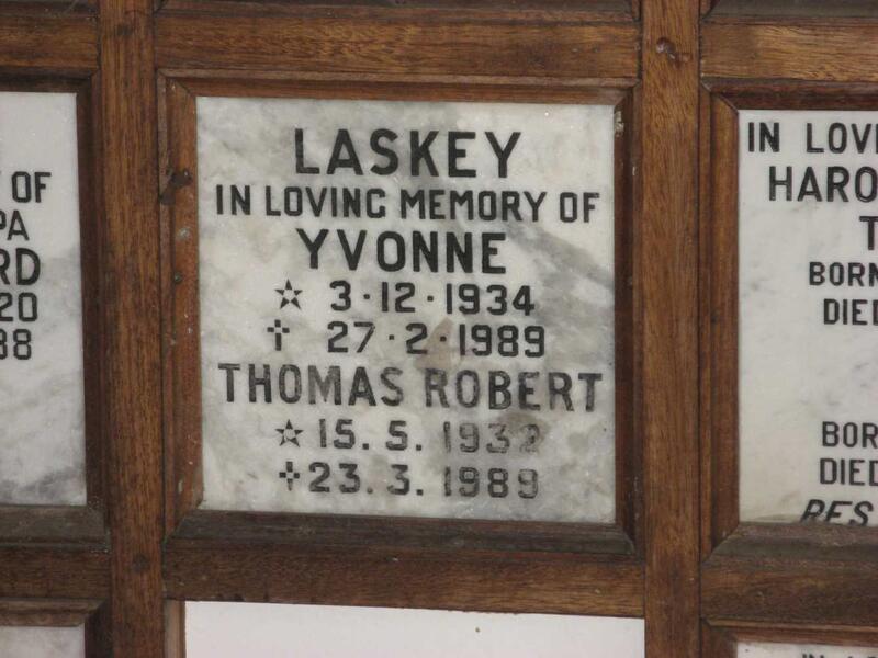 LASKEY Thomas Robert 1932-1989 & Yvonne 1934-1989