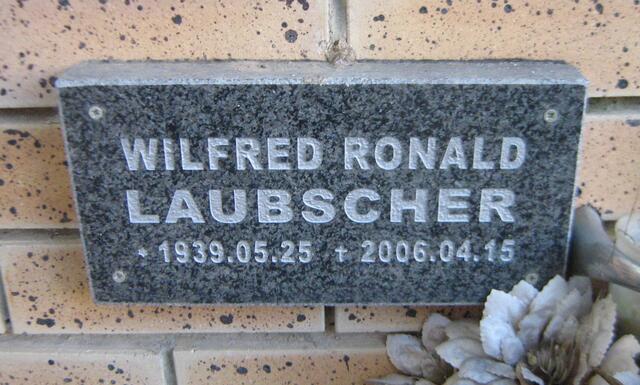 LAUBSCHER Wilfred Ronald 1939-2006