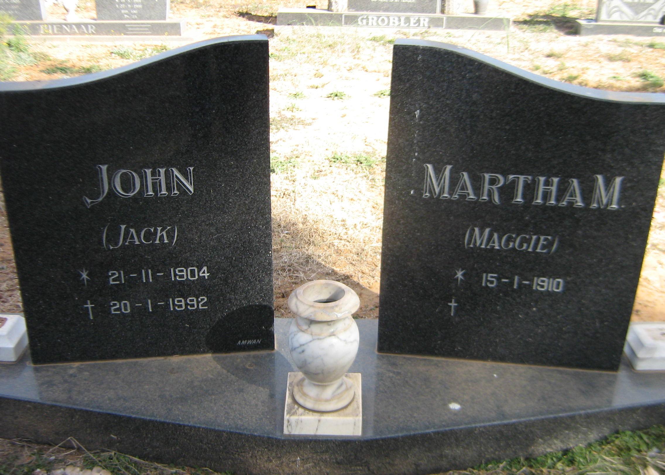 ? John 1904-1992 en Martha M. 1910-