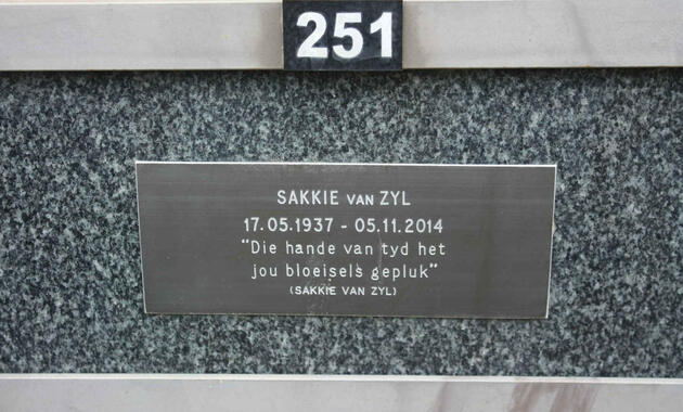 ZYL Sakkie, van 1937-2014