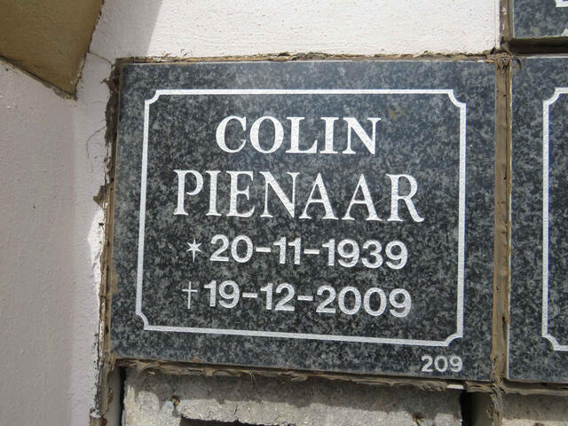 PIENAAR Colin 1939-2009