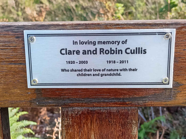 CULLIS Robin 1918-2011 & Clare 1920-2003
