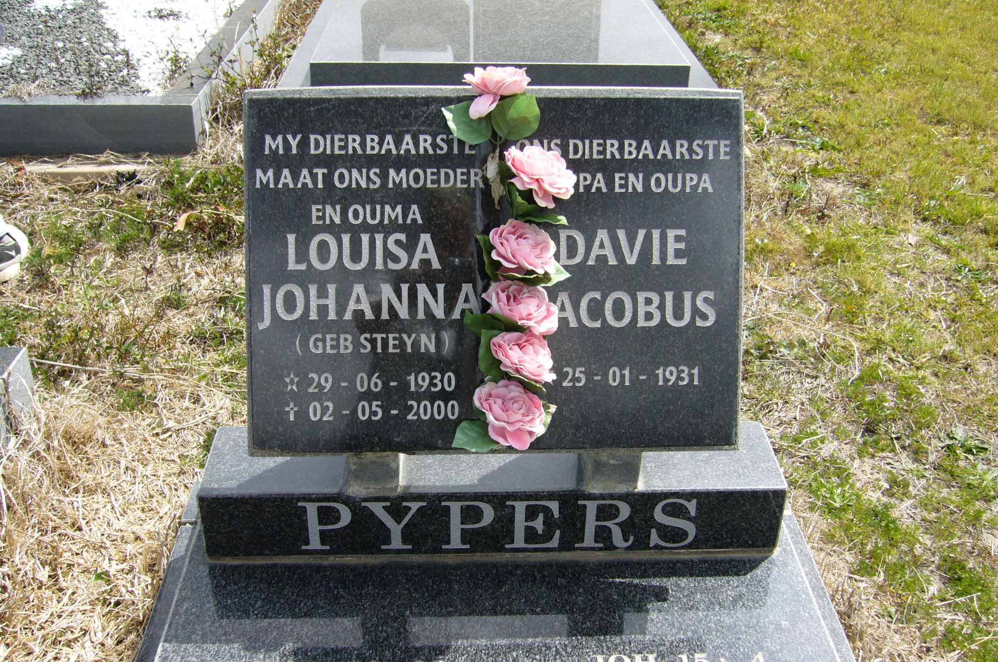 PEYPERS Davie Jacobus 1931- Louisa Johanna STEYN 1930-2000