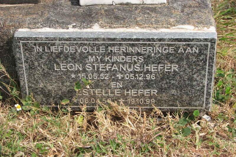 HEFER Leon Stefanus 1952-1996 & Estelle 1956-1999