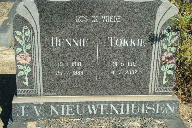 NIEUWENHUISEN Hennie, J.v. 1918-1986 & Tokkie 1917-2002