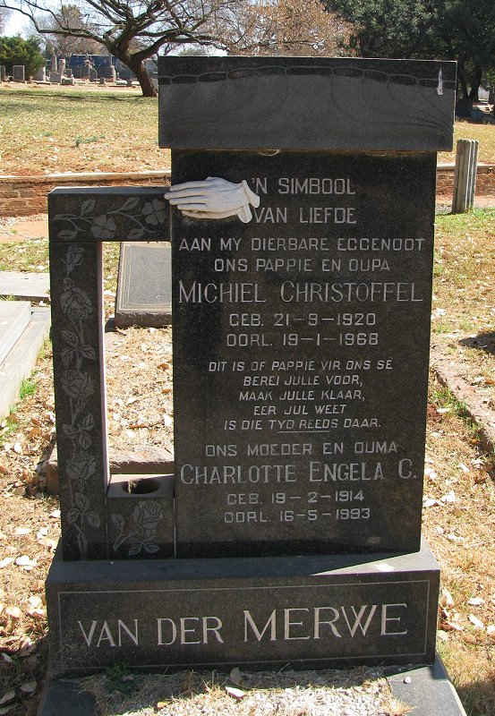 MERWE Michiel Christoffel, van der 1920-1968 & Charlotte Engela C. 1914-1993