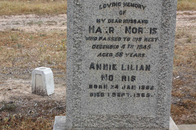 NORRIS Harry -1945 & Anne Lillian 1885-1965