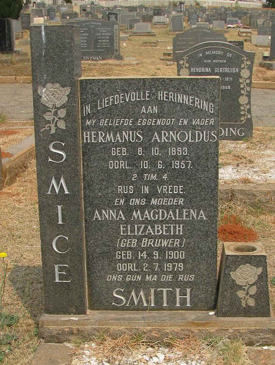 SMITH Hermanus Arnoldus 1893-1957 & Anna Magdalena Elizabeth BRUWER 1900-1979