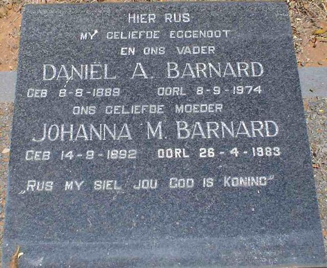 BARNARD Daniël A. 1889-1974 & Johanna M. 1892-1983