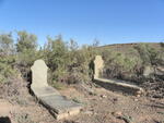 3. Onleesbare grafte SWARTS susters / Illegible Gravestones