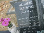 ? Hendrik Albertus 1911-1990 & Johanna Catharina CROUS 1914-2009