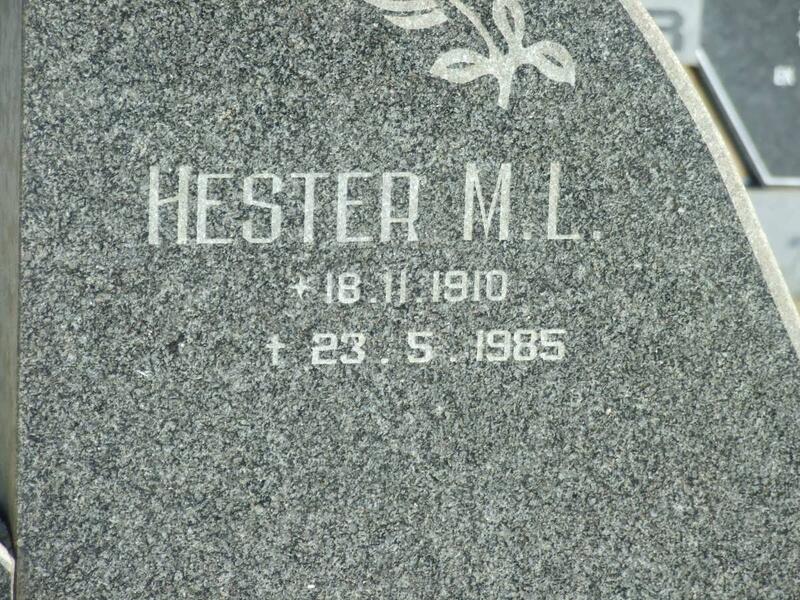 MOLL Hester M.L. 1910-1985