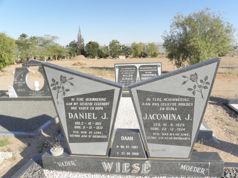 WIESE Daniel J. 1921-1973 & Jacomina J. 1925-1974 :: WIESE Daan 1957-2006