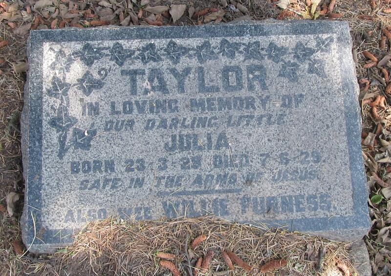 TAYLOR Julia 1929-1929 :: FURNESS Willie