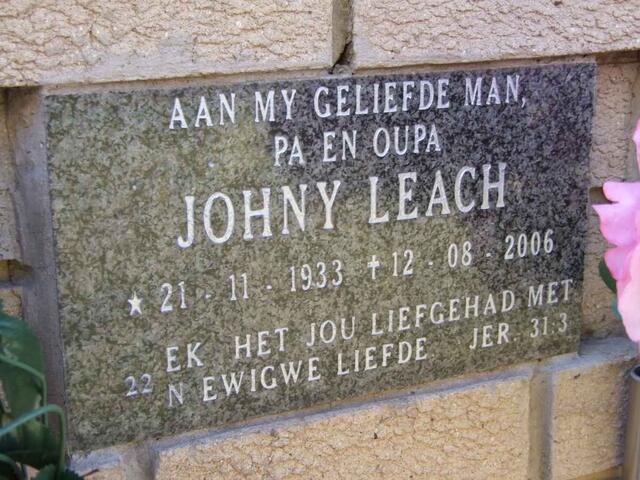 LEACH Johny 1933-2006