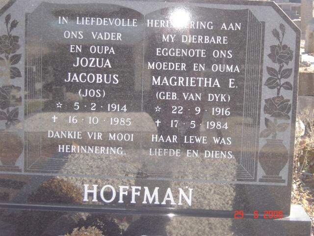 HOFFMAN Jozua Jacobus 1914-1985 & Magrietha E. VAN DYK 1916-1984