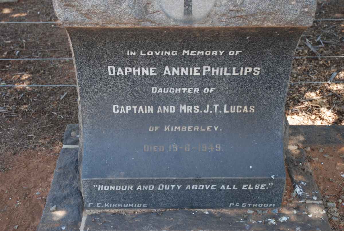 PHILLIPS Daphne Annie nee LUCAS -1949