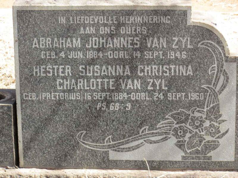 ZYL Abraham Johannes, van 1884-1946 & Hester Susanna Christina Charlotte PRETORIUS 1884-1960