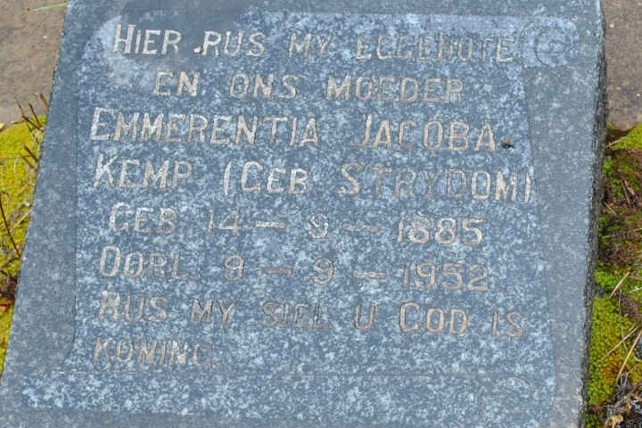 KEMP Emmerentia Jacoba nee STRYDOM 1885-1952