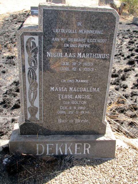 DEKKER Nicolaas Marthinus 1899-1953 & Maria Magdalena BOLTON 1910-1974
