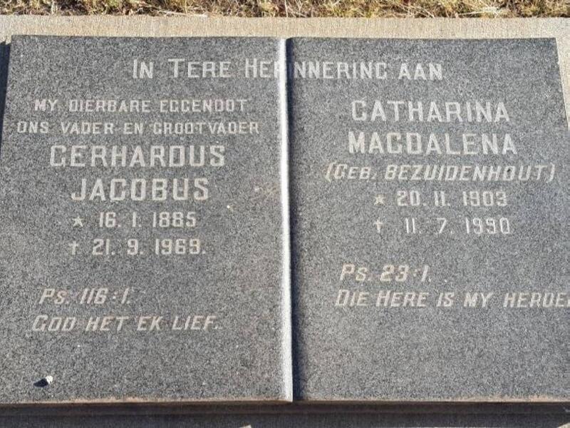 ? Gerhardus Jacobus 1885-1969 & Catharina Magdalena BEZUIDENHOUT 1903-1990