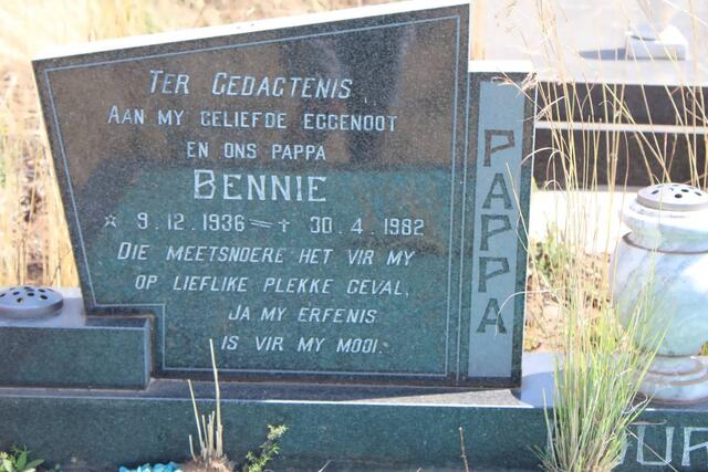 ?UP? Bennie 1936-1982