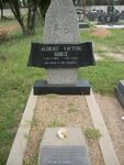 KRIGE Albert Victor 1895-1973