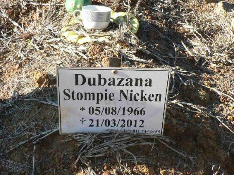 DUBAZANA Stompie Nicken 1966-2012
