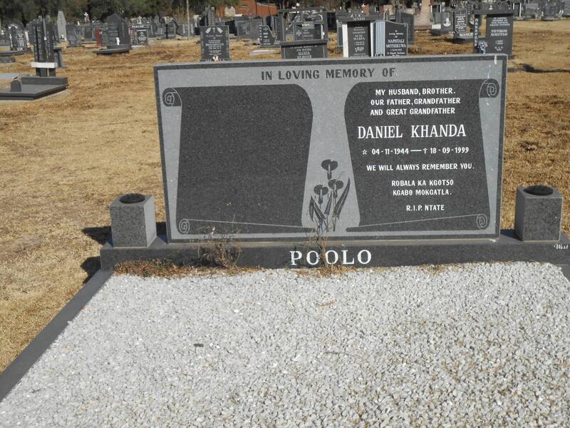 POOLO Daniel Khanda 1944-1999