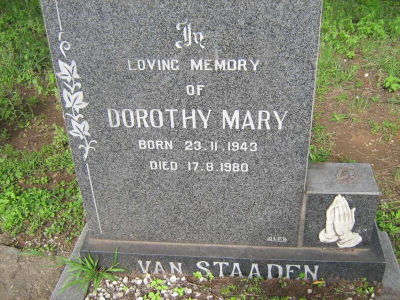 STAADEN Dorothy Mary, van 1943-1980