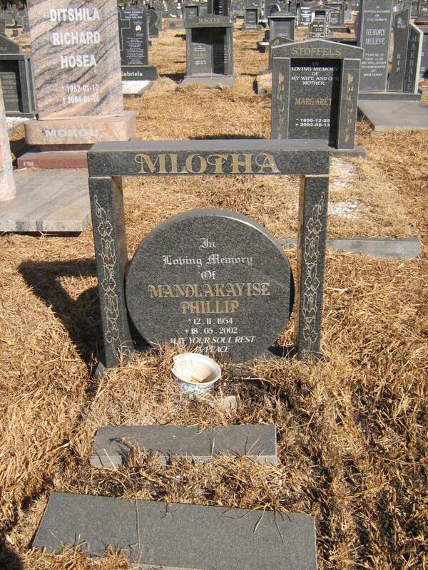MLOTHA Madlakayise Phillip 1964-2002