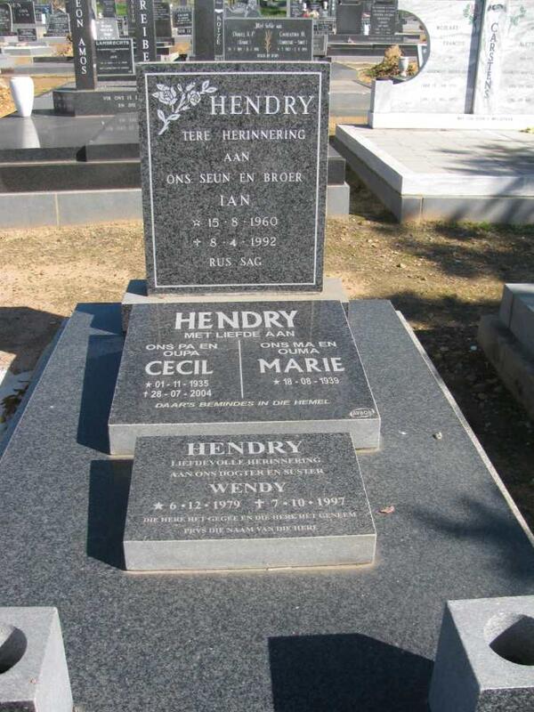 HENDRY Cecil 1935-2004 & Marie 1939- :: HENDRY Ian 1960-1992 :: HENDRY Wendy 1979-1997