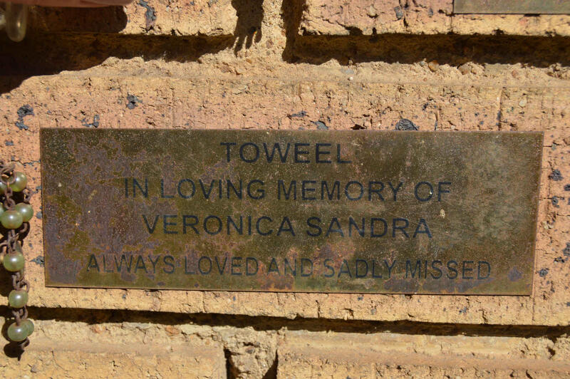 TOWEEL Veronica Sandra