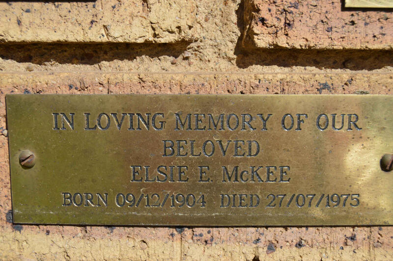 McKEE Elsie E. 1904-1975