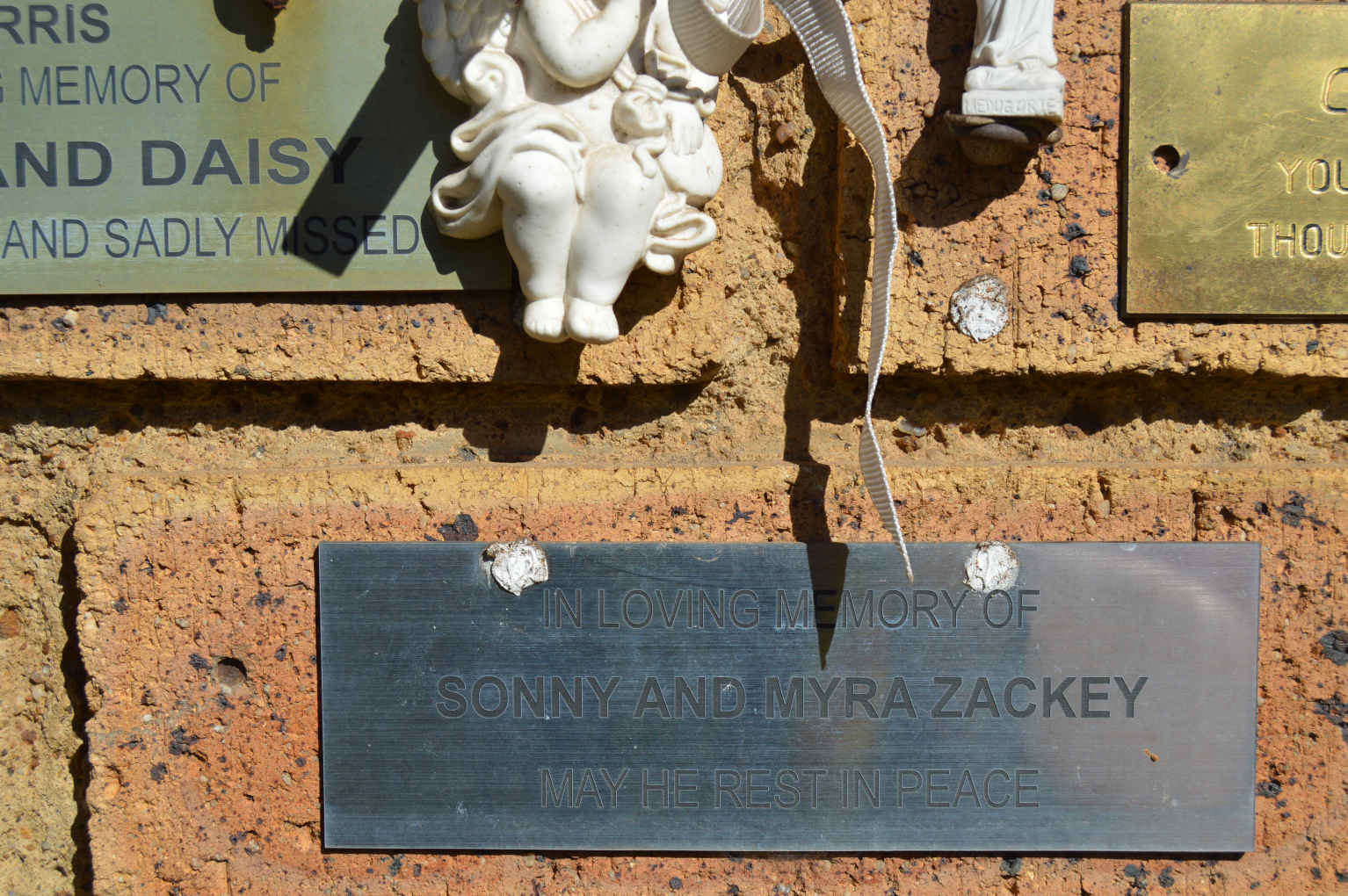 ZACKEY Sonny & Myra