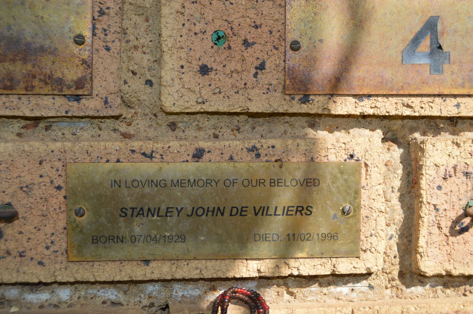 VILLIERS Stanley John, de 1929-1996