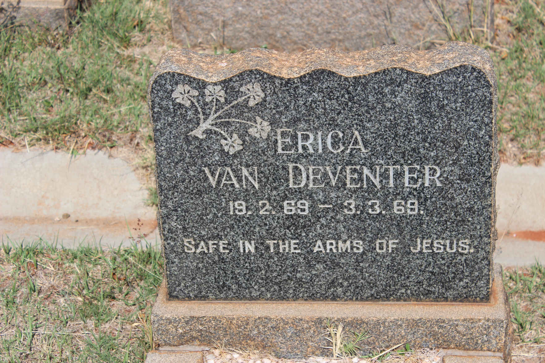 DEVENTER Erica, van 1969-1969