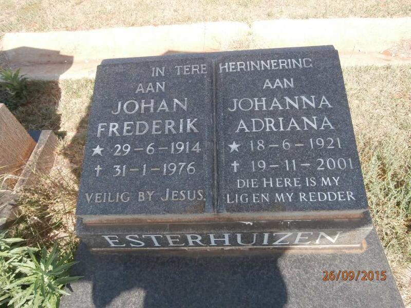 ESTERHUIZEN Johan Frederik 1914-1976 & Johanna Adriana 1921-2001