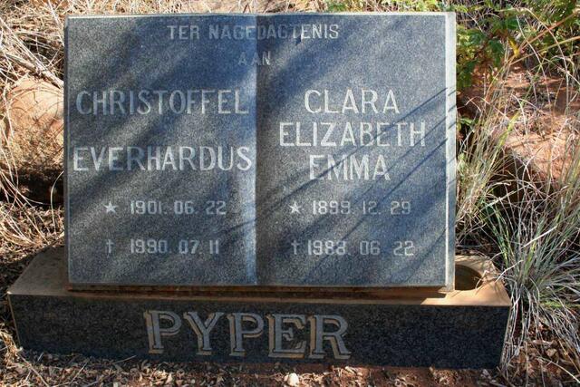 PYPER Christoffel Everhardus 1901-1990 & Clara Elizabeth Emma 1899-1988