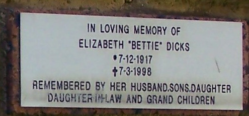 DICKS Elizabeth 1917-1998