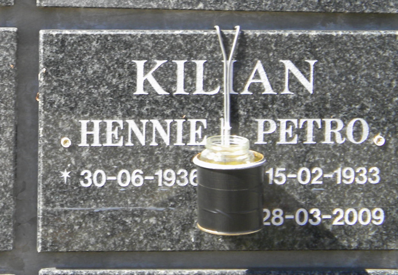 KILIAN Hennie 1936- & Petro 1933-2009