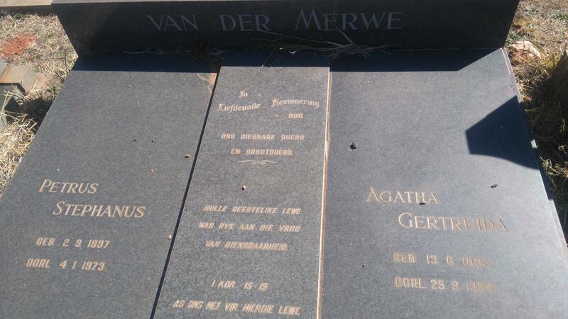 MERWE Petrus Stephanus, van der 1897-1973 & Agatha Gertruida 1895-1984