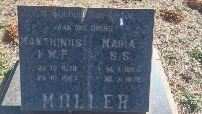 MOLLER Martinus F.W.P. 1870-1957 & Maria S.S. 1886-1976