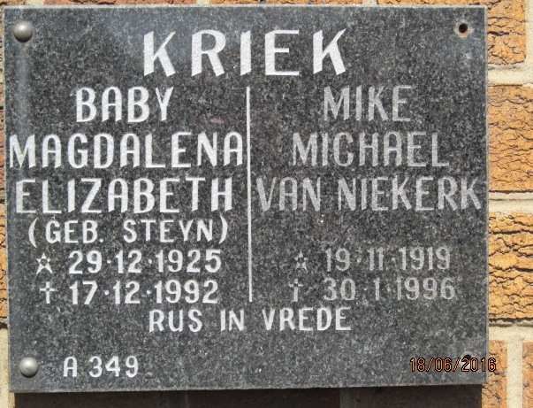 KRIEK Michael van Niekerk 1919-1996 & Magdalena Elizabeth STEYN 1925-1992