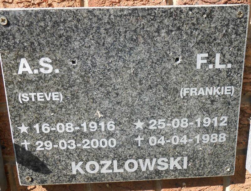 KOZLOWSKI F.L. 1912-1988 :: KOZLOWSKI A.S 1916-2000