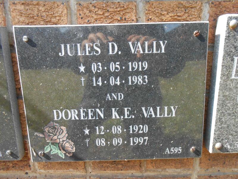VALLY Jules D. 1919-1983 & Doreen K.E. 1920-1997